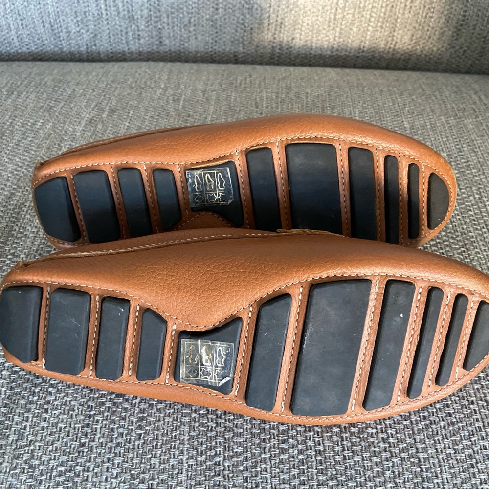 Saks Fifth Avenue women’s brown Loafers - Picture 3 of 3